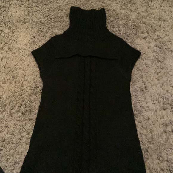 Berretti Short Sleeve Sweater - Picture 1 of 3